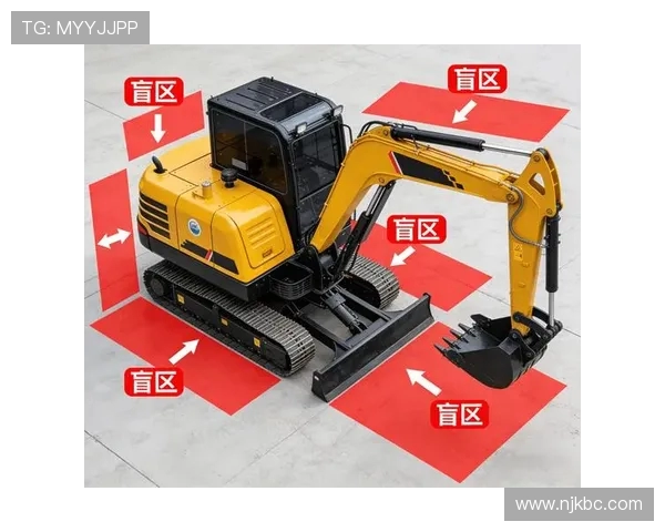 挖掘机全景摄像头盲区补偿